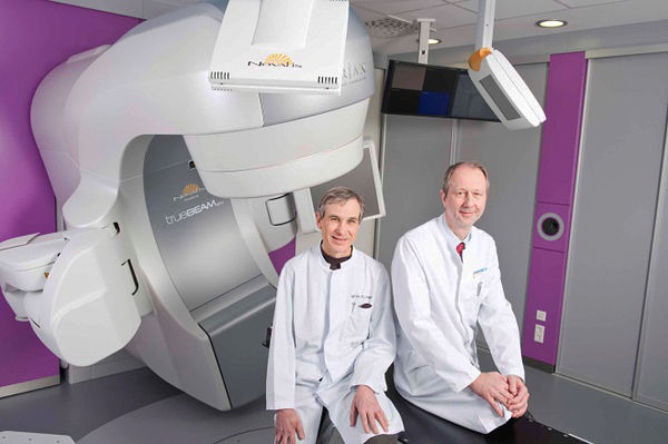 Equipamento de radioterapia na clínica de Düsseldorf