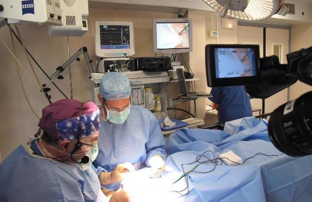 a cirurgia na Clínica 